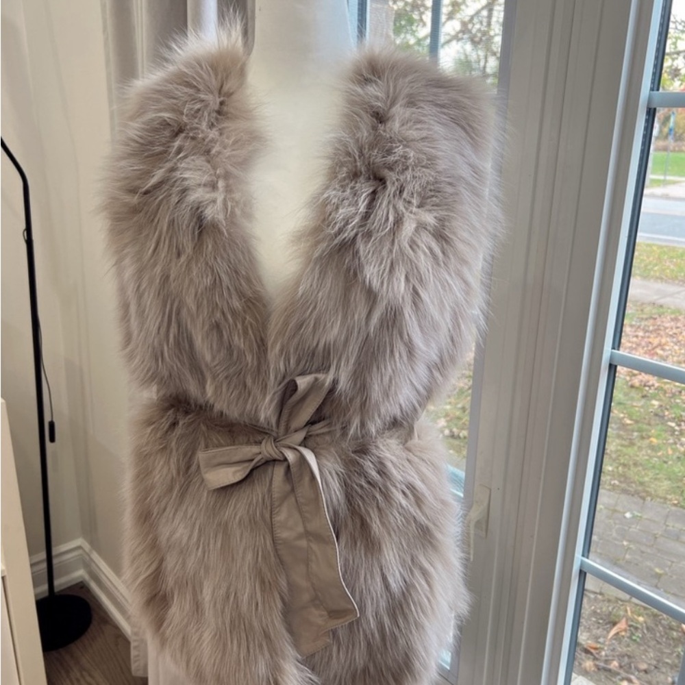 Luxurious real Fur leather Vest with Tie